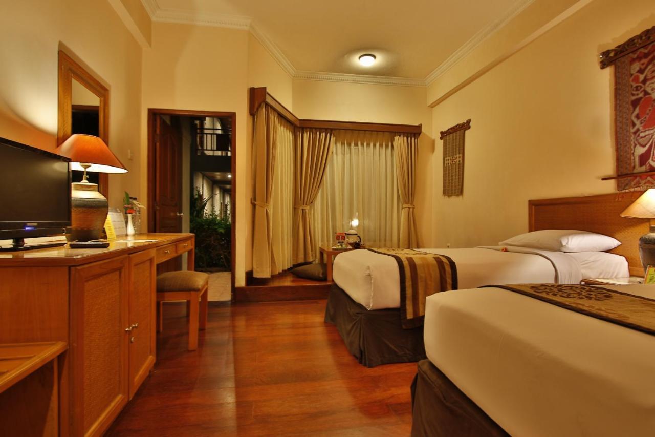 Jayakarta Hotel Lombok Senggigi Exterior foto